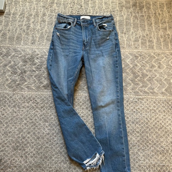 A&F The Skinny High Rise Jeans - Picture 2 of 7